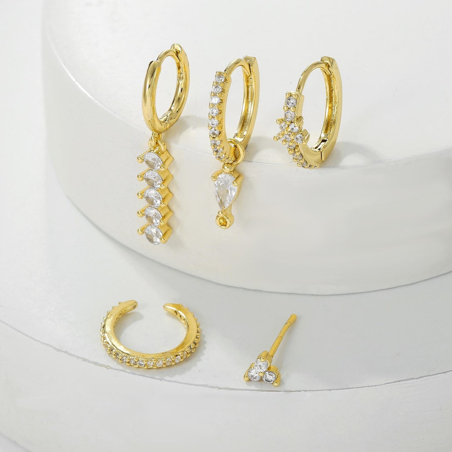 5 Pieces Simple Clover Single-Row Serrated Ear Cuff Earring Set, 18k Gold-Plated Teardrop Zircon Earrings, S925 Needle, Stacked Lobe Designs with Dazzling Zirconia