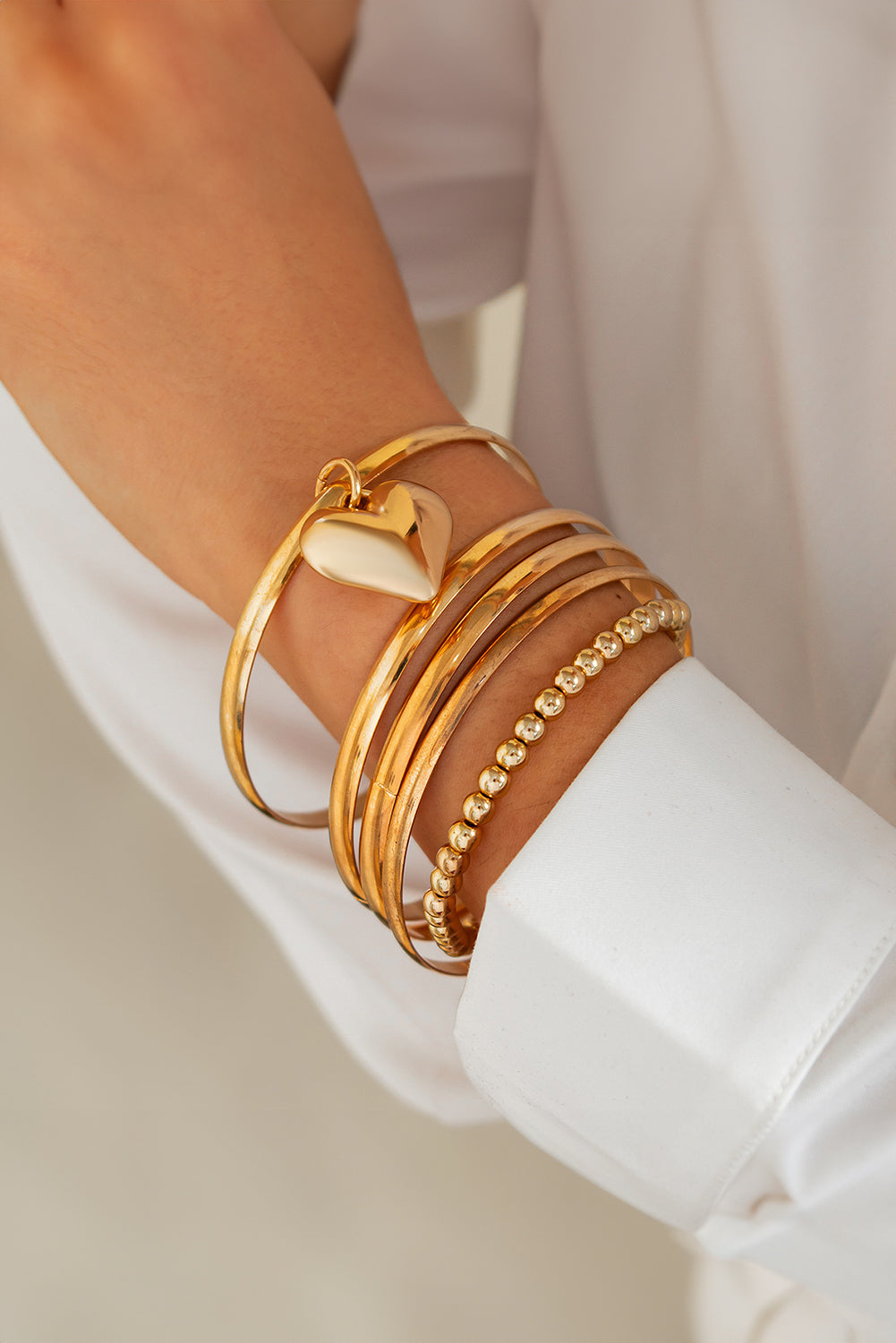 Gold 5pcs Minimalist Heart Charm Beaded Bracelet Set